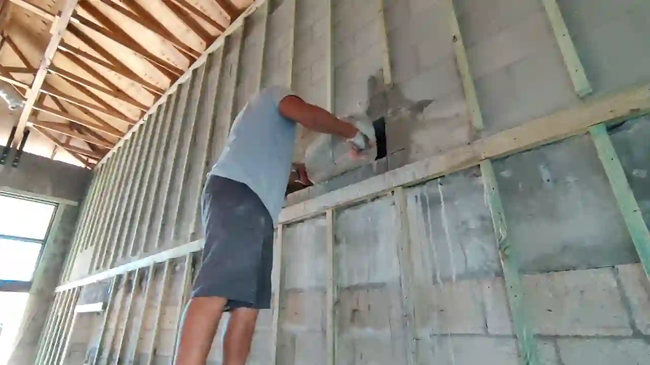 How to Actually Control Demolition Dust on a Concrete Job Site in South Florida