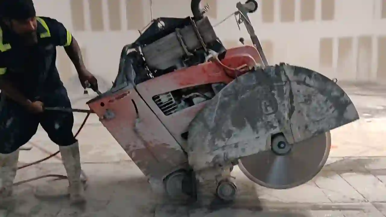 Cutting Rebar With a Hacksaw the Right Way Without Getting Someone Hurt on the Job Site