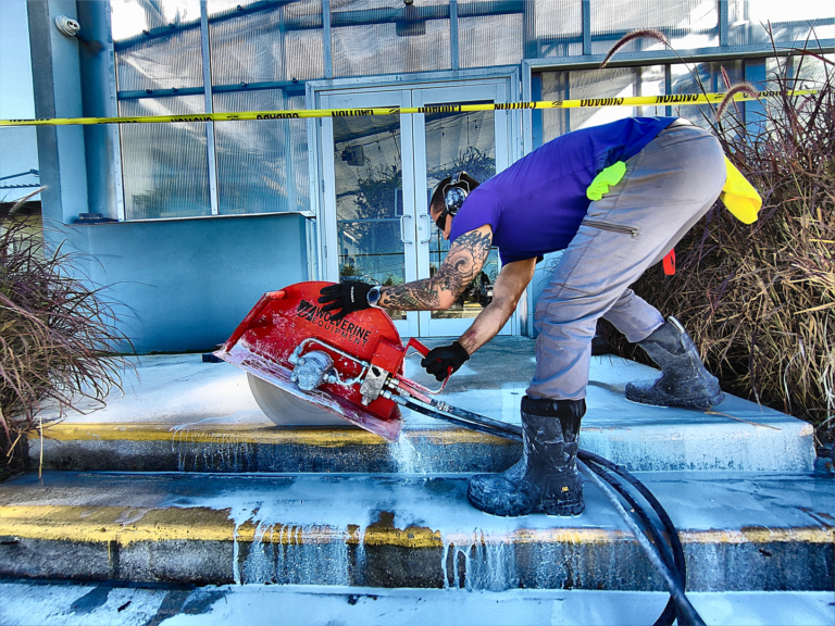 Cutting some Concrete Stairs in a Restaurant in Miami